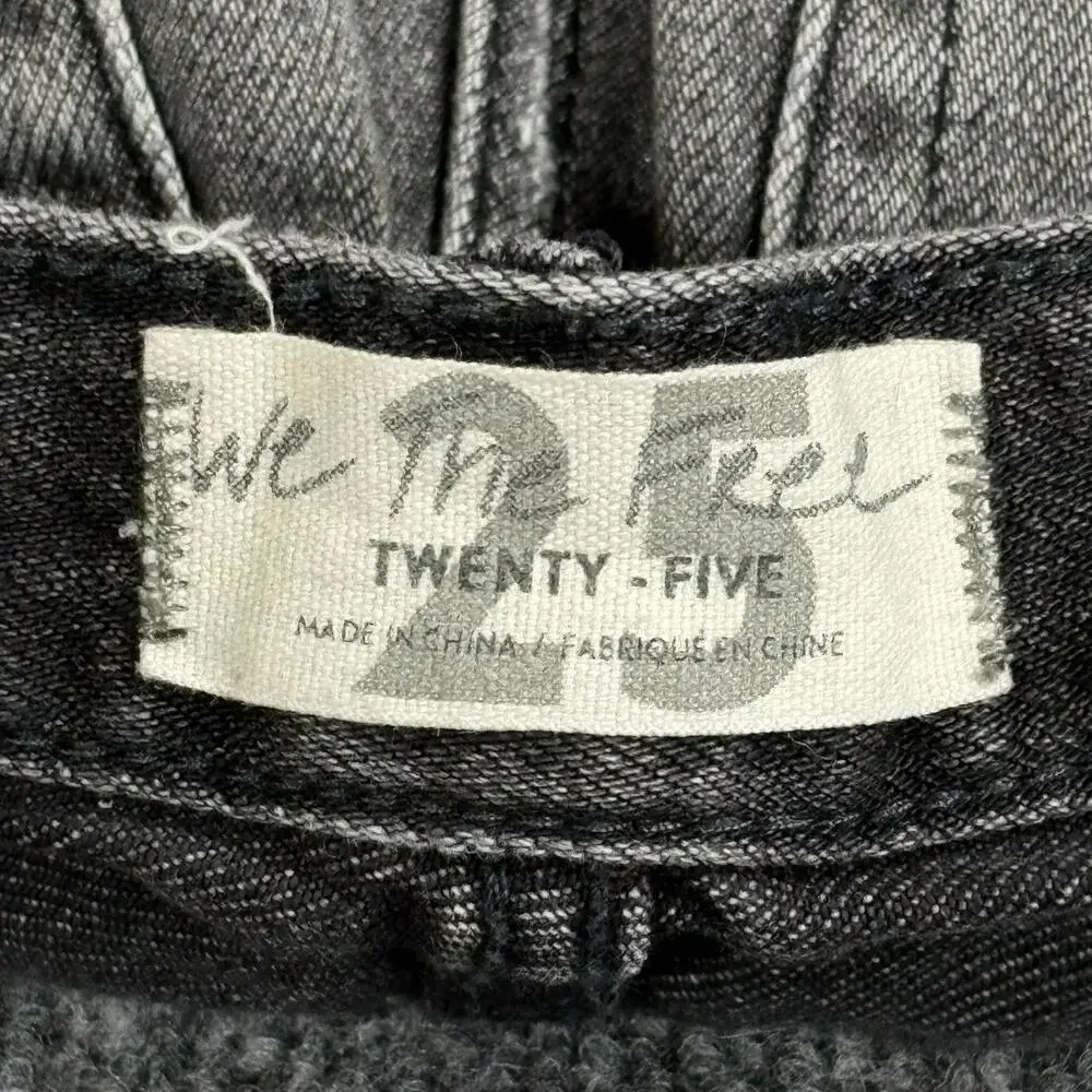 We The Free Shorts Womens 25 Gray Denim Cutoff Distressed Frayed Raw Hem Casual